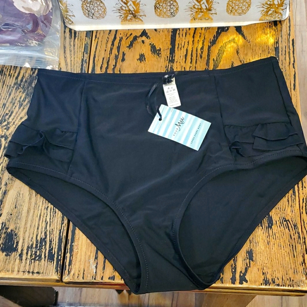 Ruffle tummy control bikini bottom